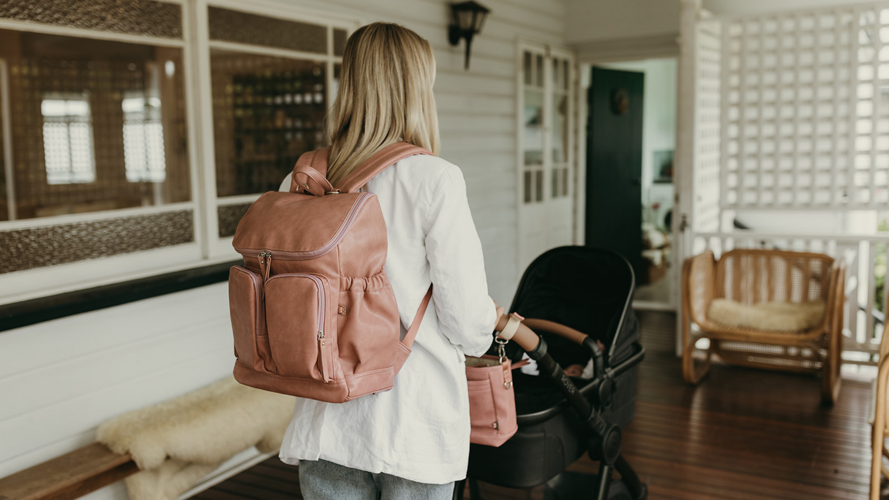 First Outing 11 Tips for Baby's First Outing — OiOi