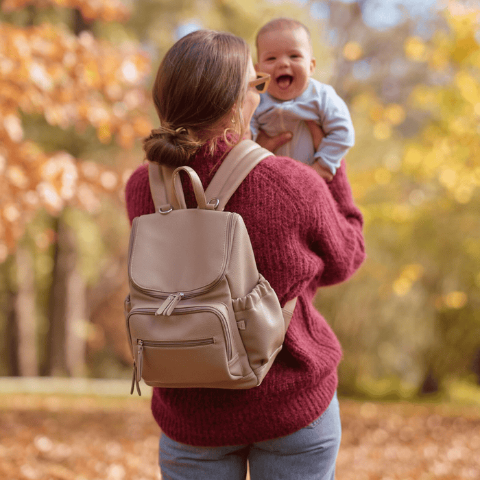 compact vegan mum leather backpack Mini Product details Mini Signature Backpack - Oat